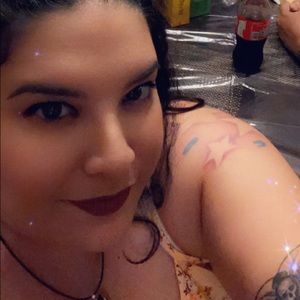 Meet your Posher, Clarissa